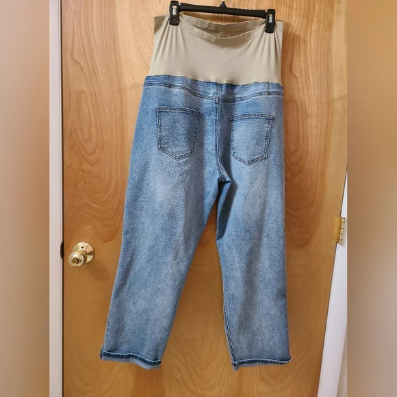 Stylish Blue Maternity Jeans - Picture 5 of 5